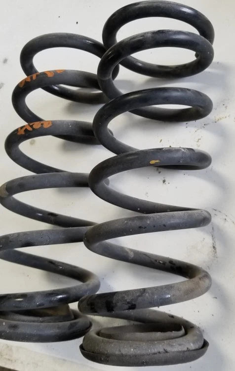 Set of 2 Rear Coil Springs for Jaguar XK8 Convertible (1997–2002)