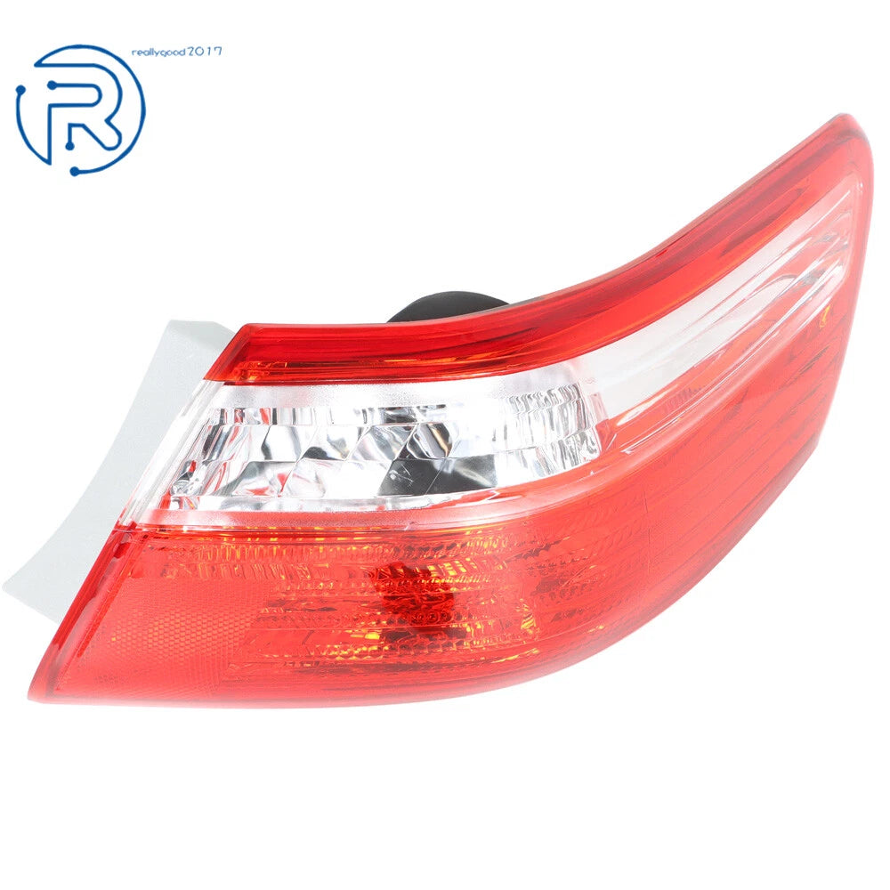 Passenger Side Rear Outer Tail Light Assembly for Toyota Camry (2007-2009)