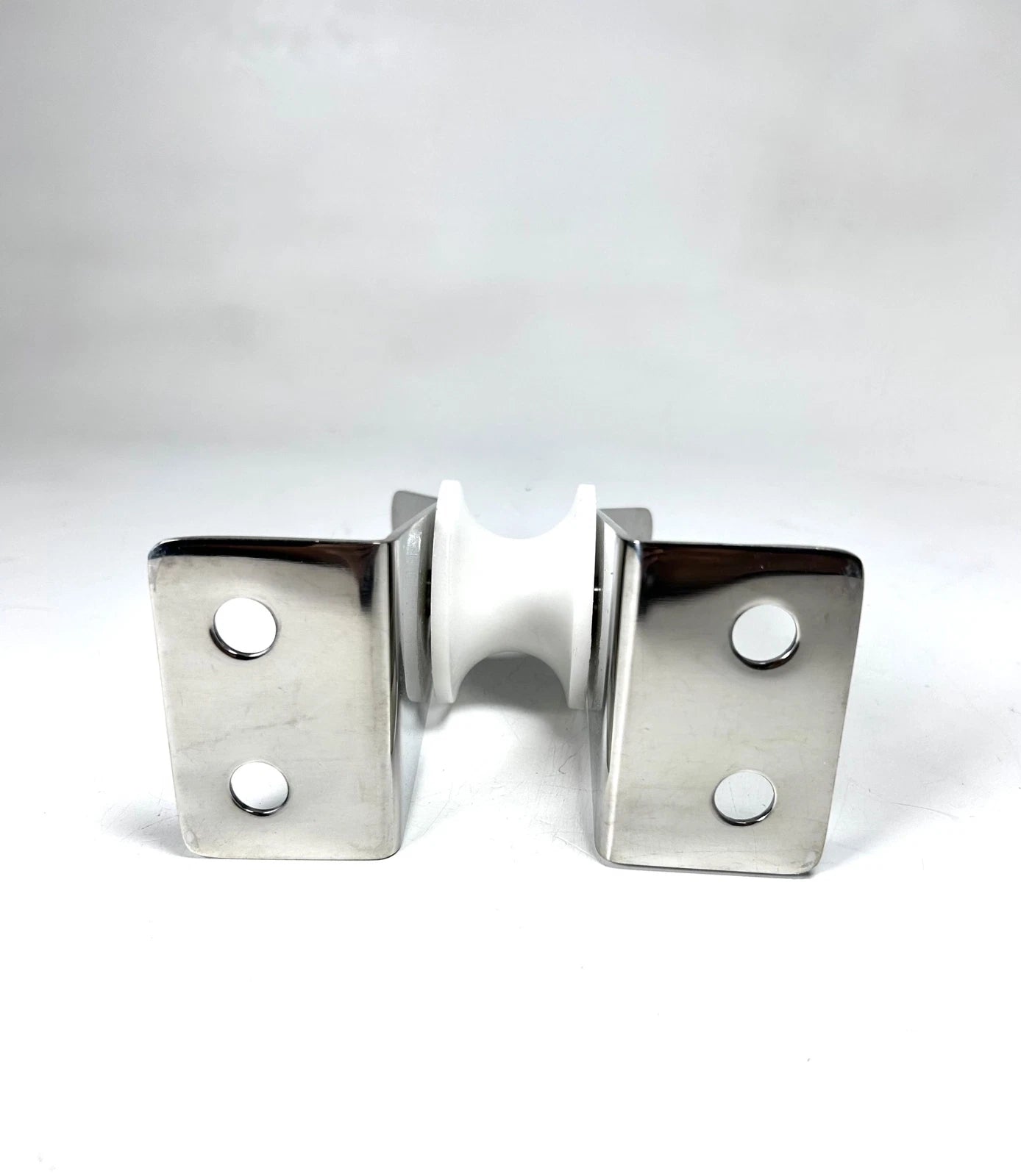 Bow Roller for Lewmar 66840062 (OEM)