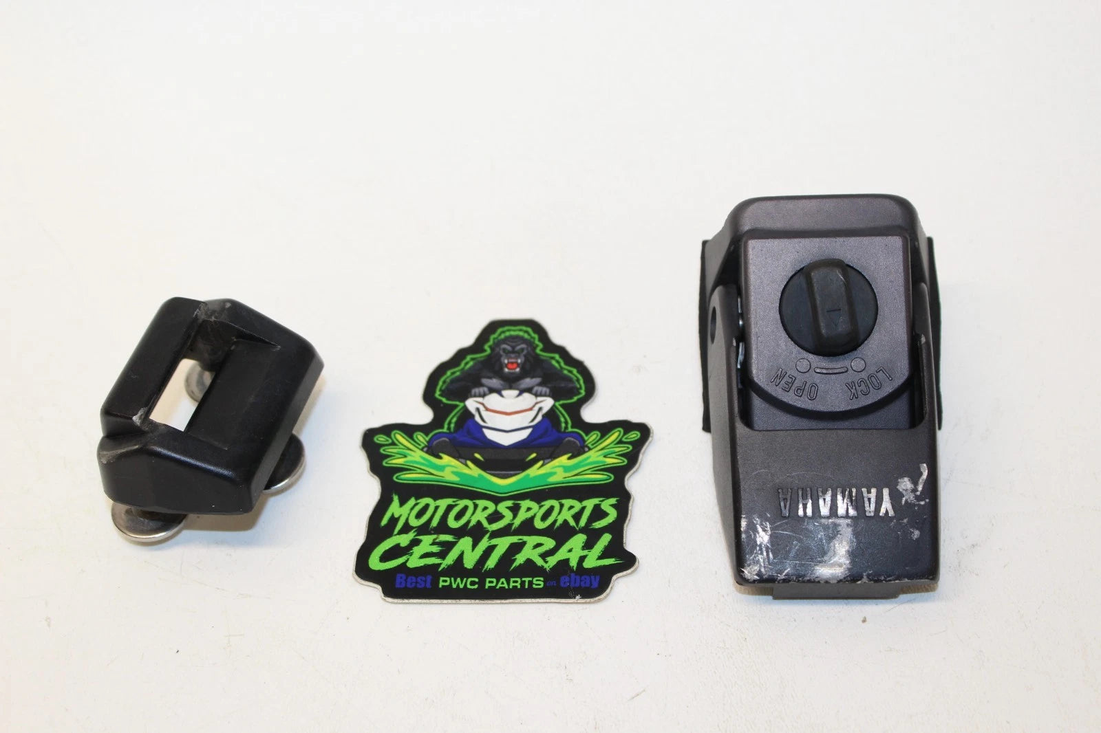 OEM Metal Engine Hood Latch Lock Assembly for Yamaha Wave Raider 700 760 1100