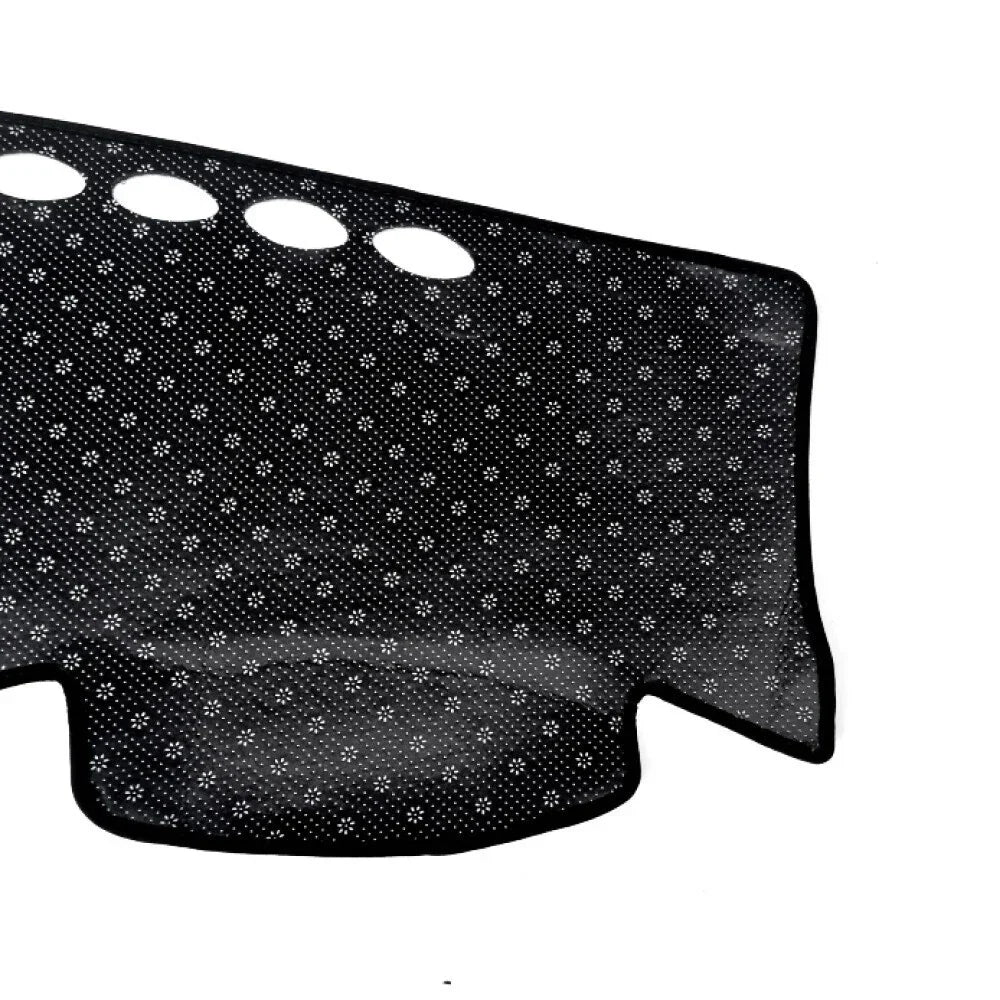 Dash Cover Mat Anti-Slip for Hyundai Tucson (2020–24)