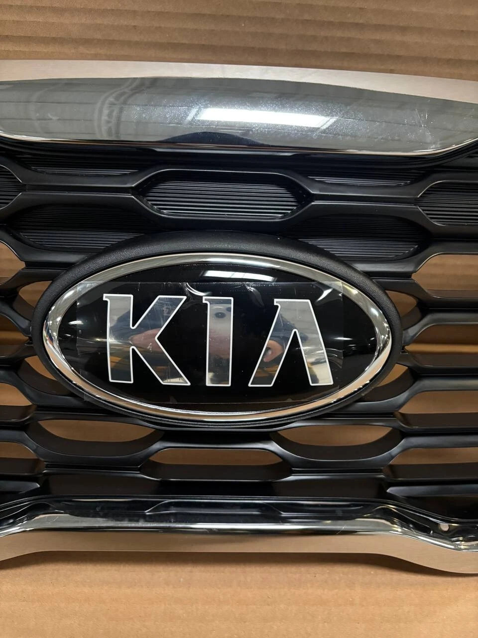 OEM Chrome Grille for Kia Sorento (2019–2020) 86380C6500