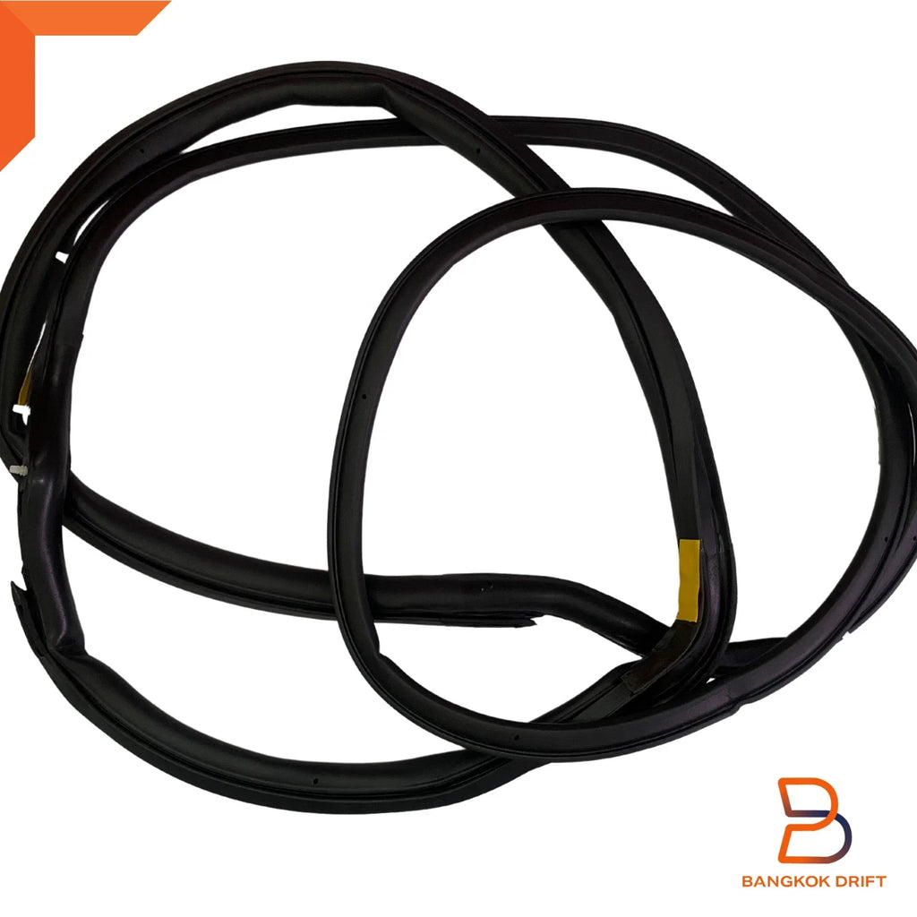 Front Door Seal Weatherstrip for Toyota Hilux Ute MK3 4Runner (88-96)