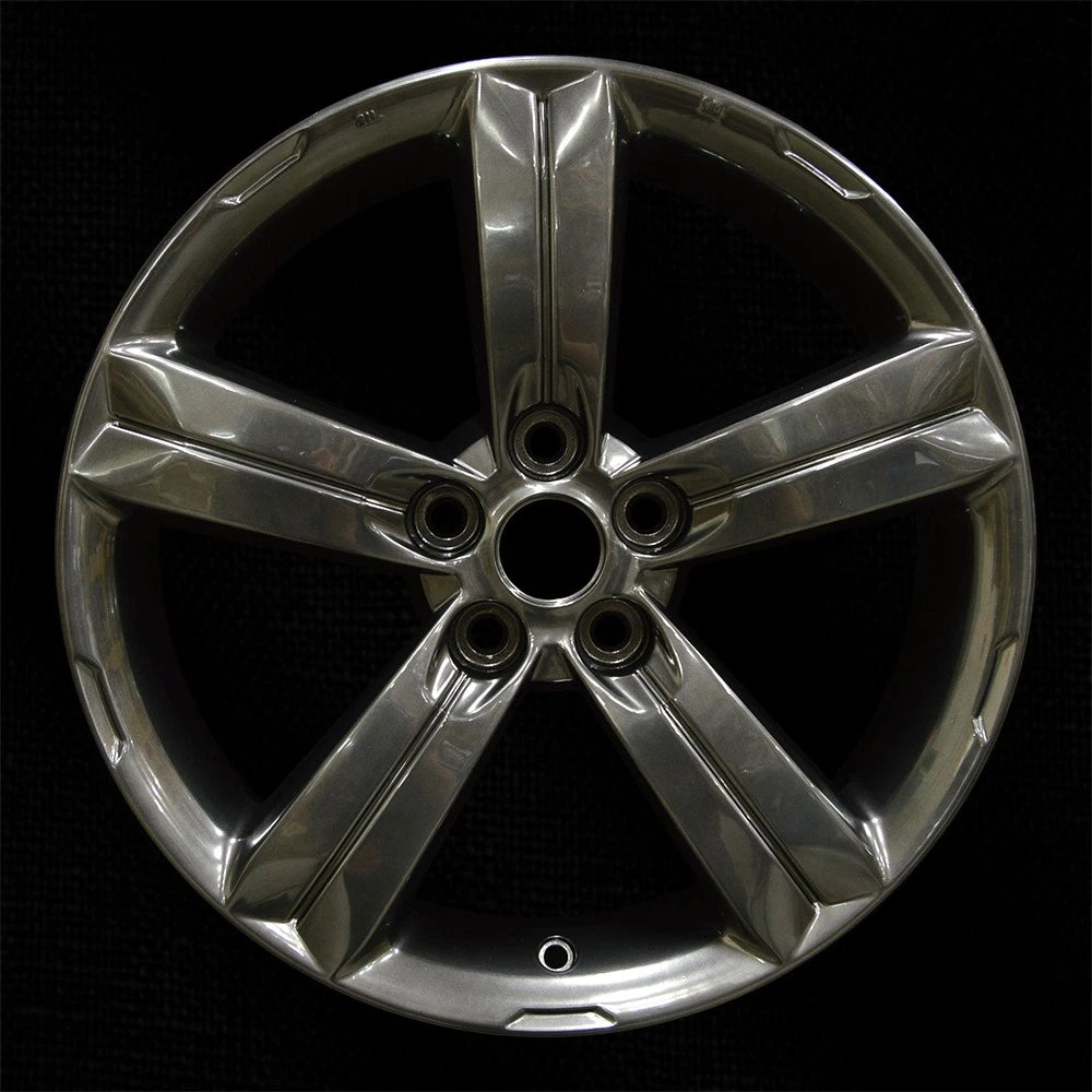 Factory Wheel 17x6.5 Hyper Dark Smoked Silver for Chevy Sonic (2013–2016)
