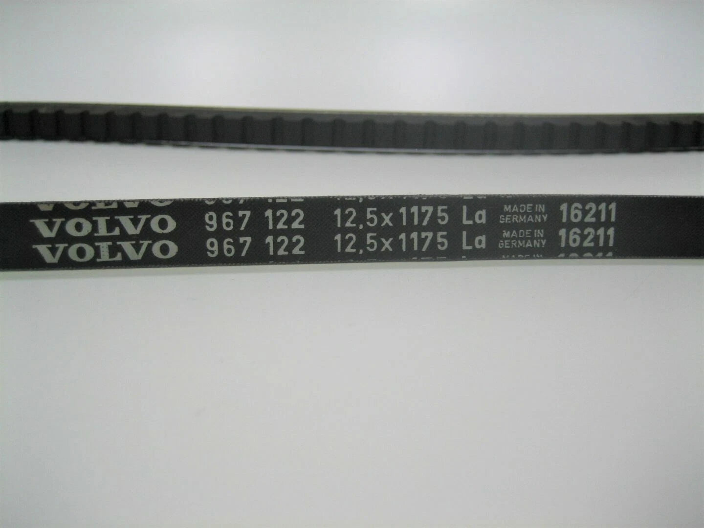 V-Belt for Volvo Penta Sterndrive Inboard Motor (OEM 967122)