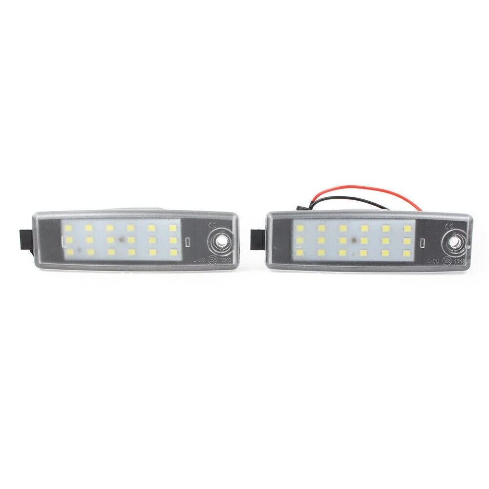 2Pcs White LED Rear License Plate Light for Toyota Hiace H200, RAV4, Vanguard