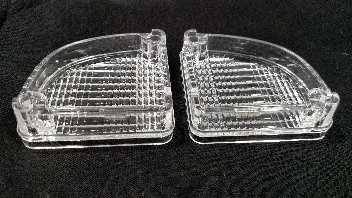 Pair Reverse Light Lens and Gaskets for 1967–1972 Chevrolet Pickup Truck