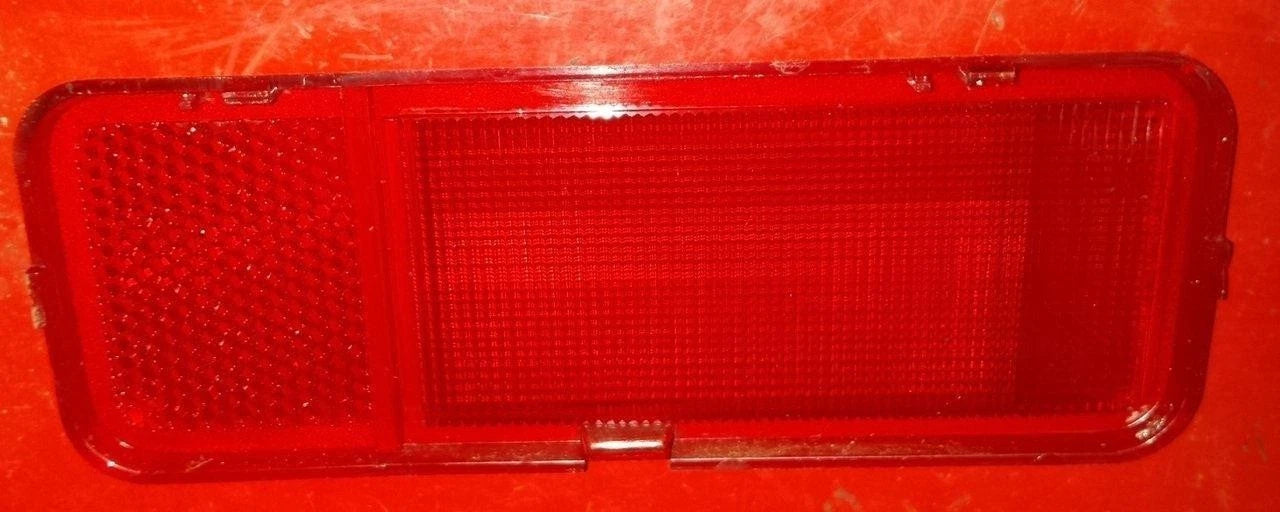 Door Panel Reflector RH for Ford Thunderbird Cougar (1997)