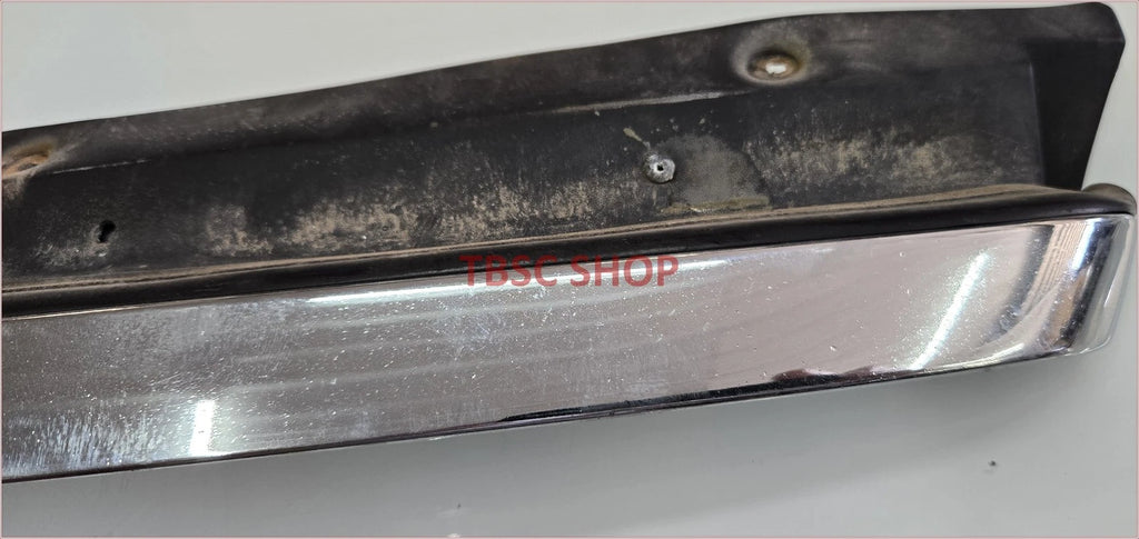 Grille Molding for Lincoln Continental (1995–1997) OEM