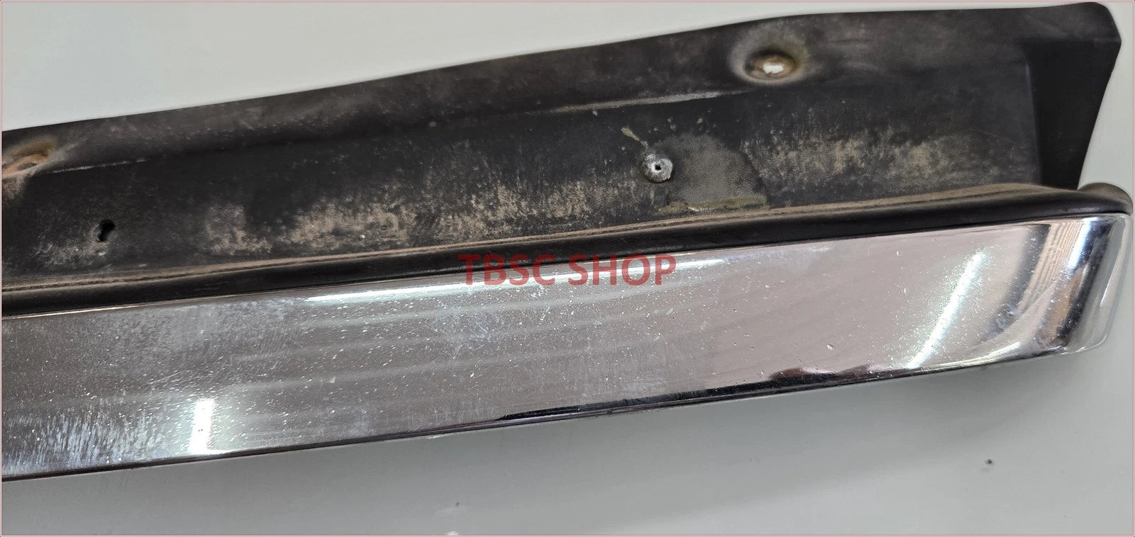 Grille Molding for Lincoln Continental (1995–1997) OEM
