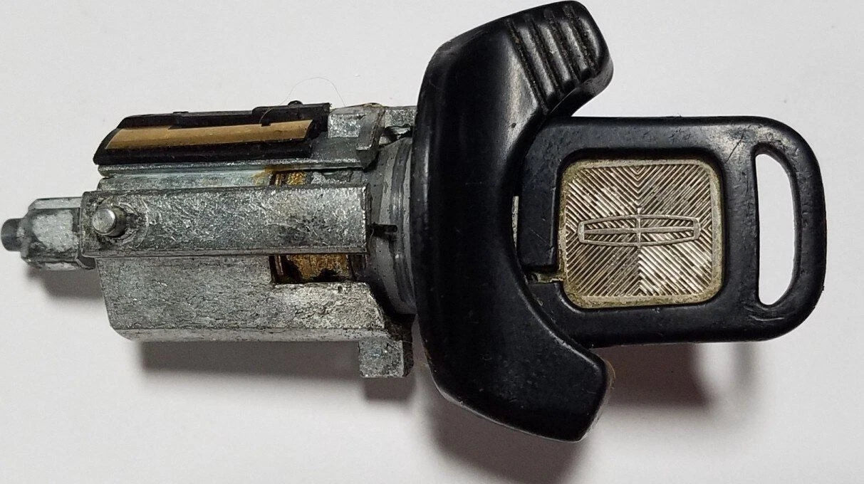 Ignition Lock with Key for Lincoln Mark VIII (1993–1996)
