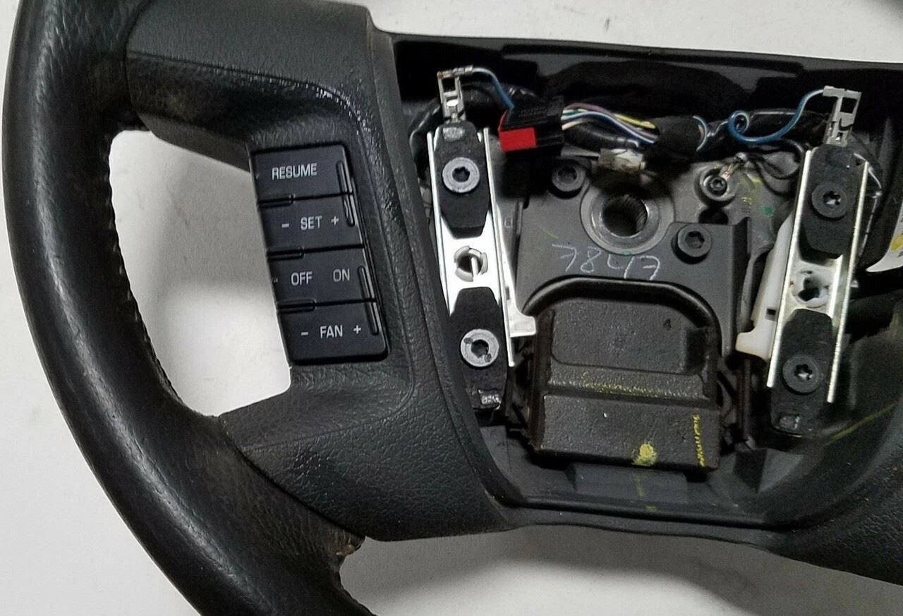 Steering Wheel with Switches for Ford Fusion Mercury Milan (2006)
