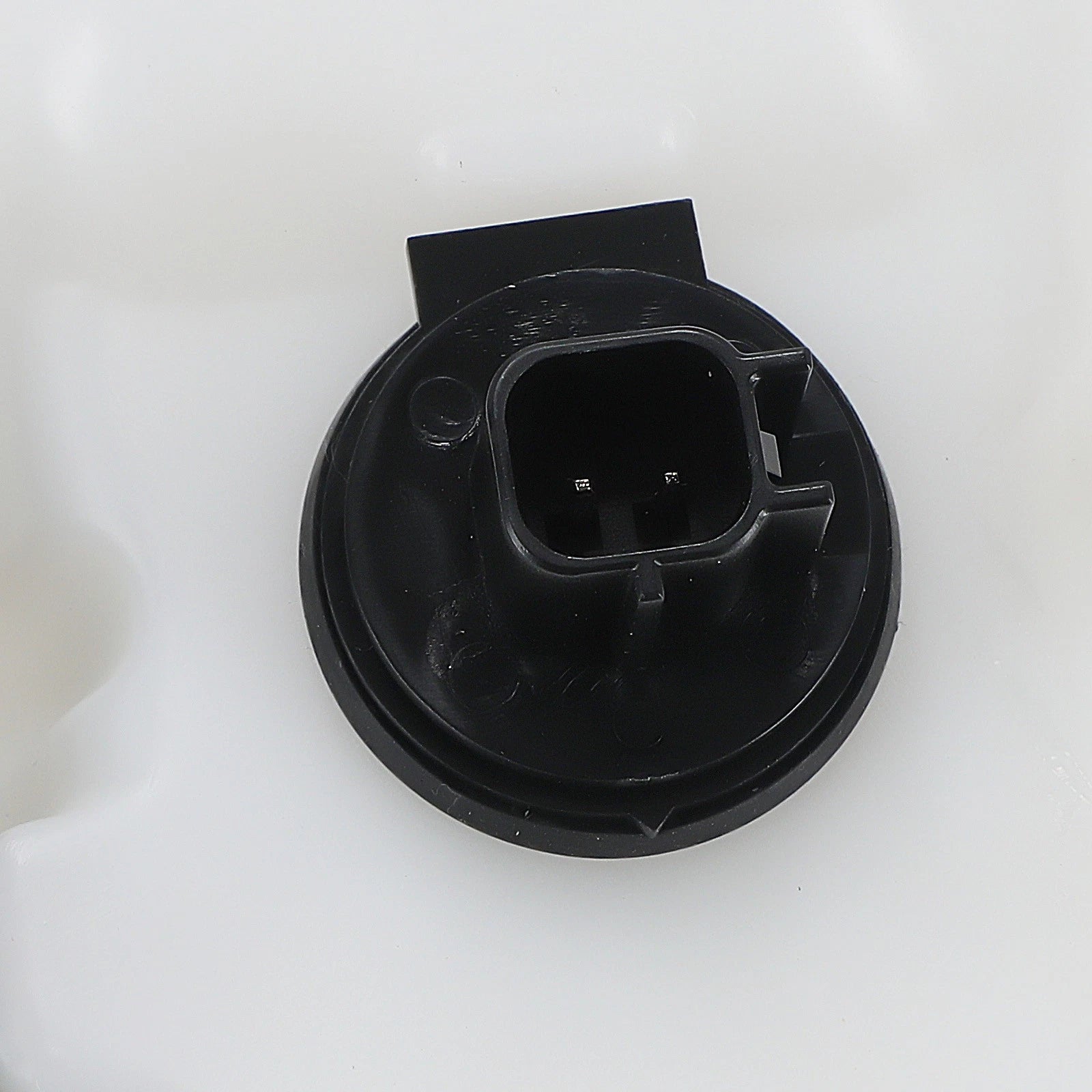 Front Fluid Reservoir for Silverado 3500 HD (2015) 13227300 22872930 22954986