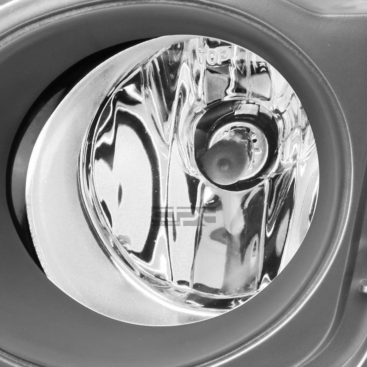 Pair of OE Clear Lens Bumper Fog Lights for Toyota Prius (2010–2012)