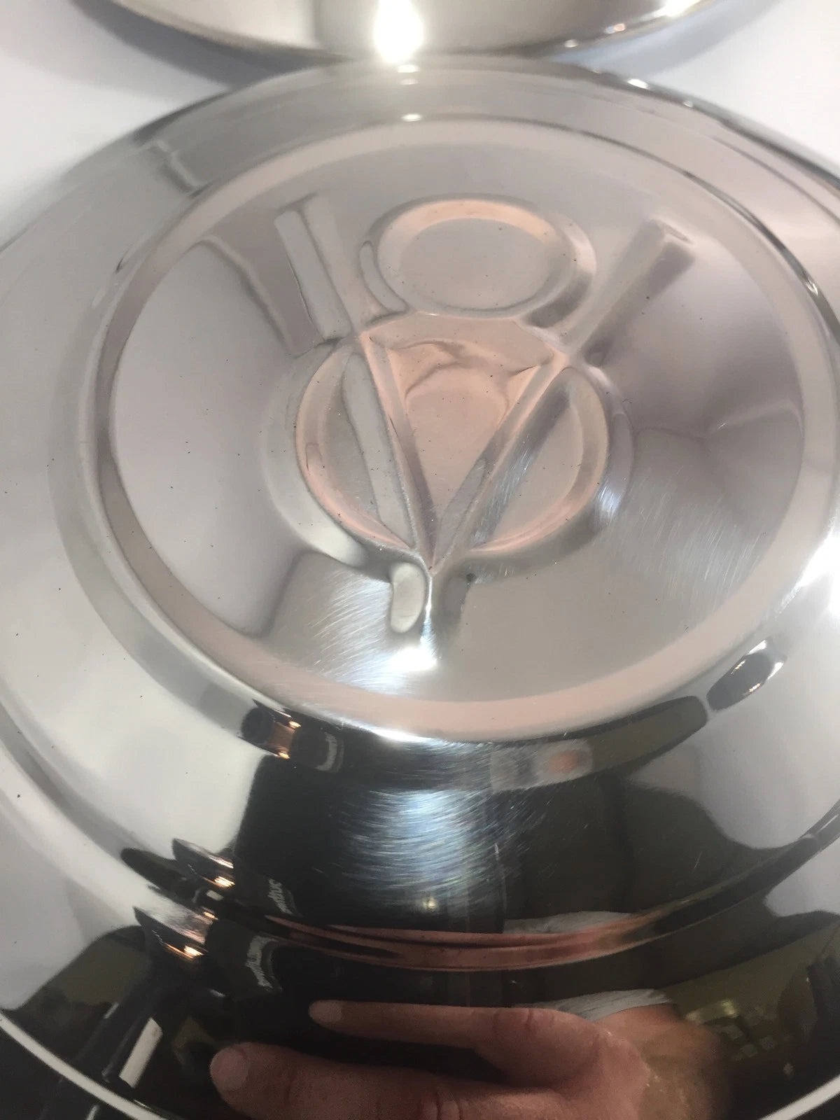 Set of 4 Hubcaps Stainless with Raised Rings for 1932 Ford Car V8 (1932–1932)