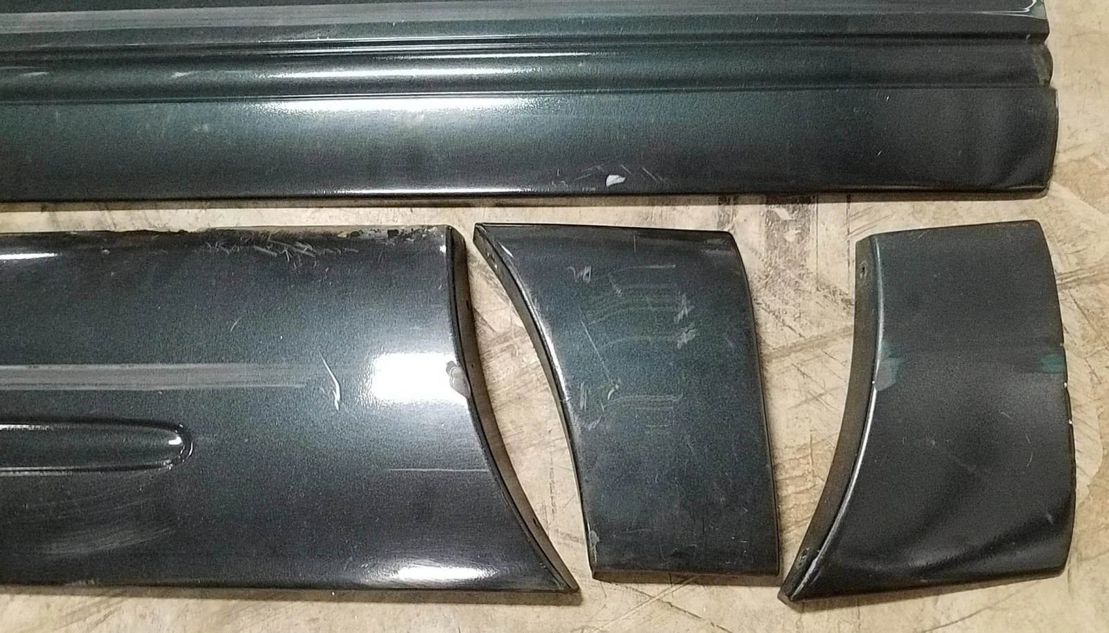 Exterior Molding Set for Thunderbird Cougar (1996–1997) Green Grade B