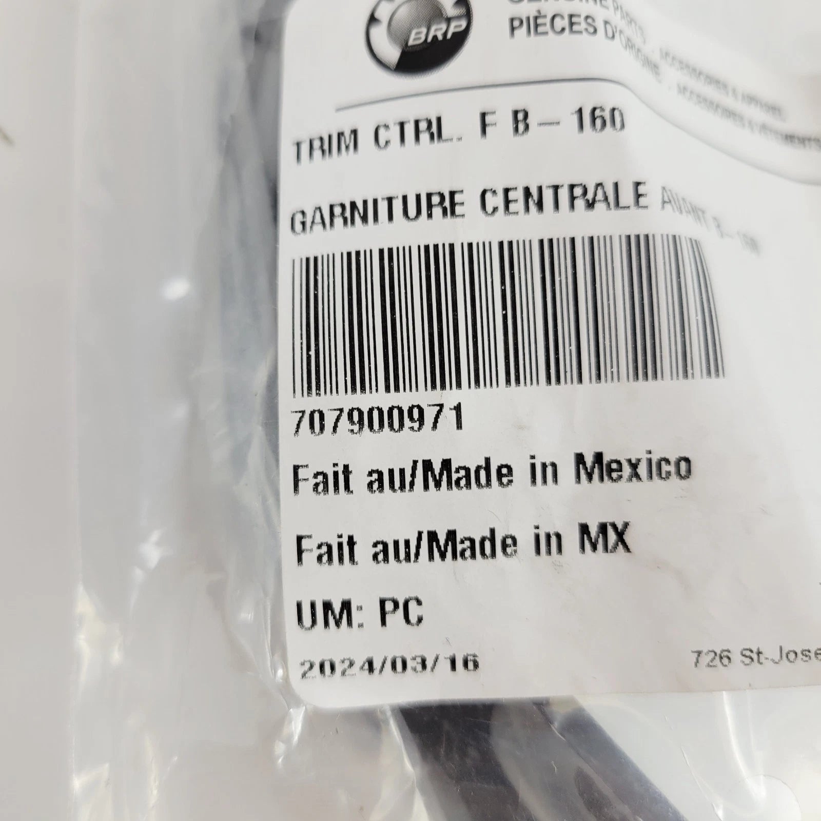 Front Central Cab Trim for Can-Am Maverick R (2024–2025) 707900971