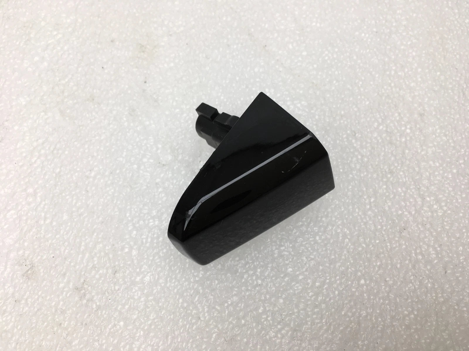 Exterior Door Handle End Bezel Trim for GMC Sierra (2019–2023) 84496182