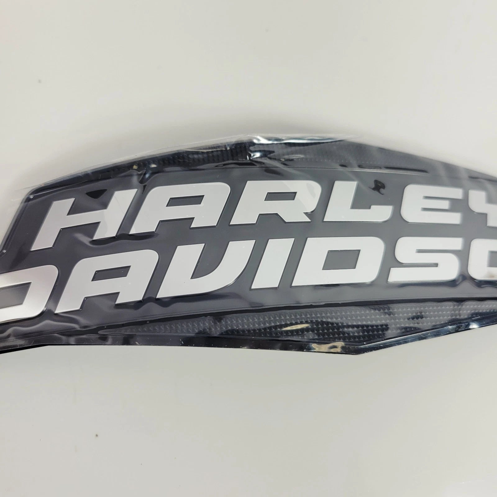 Left Fuel Tank Emblem for Harley-Davidson Street Glide Road Glide (2023–2026) 14101942