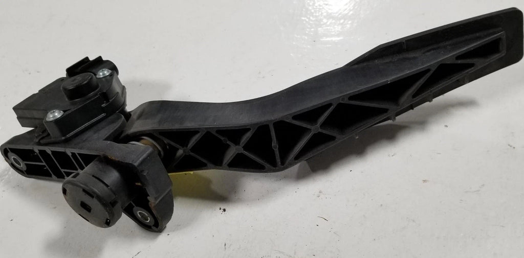 Accelerator Gas Pedal for Saturn Aura (2007–2009)