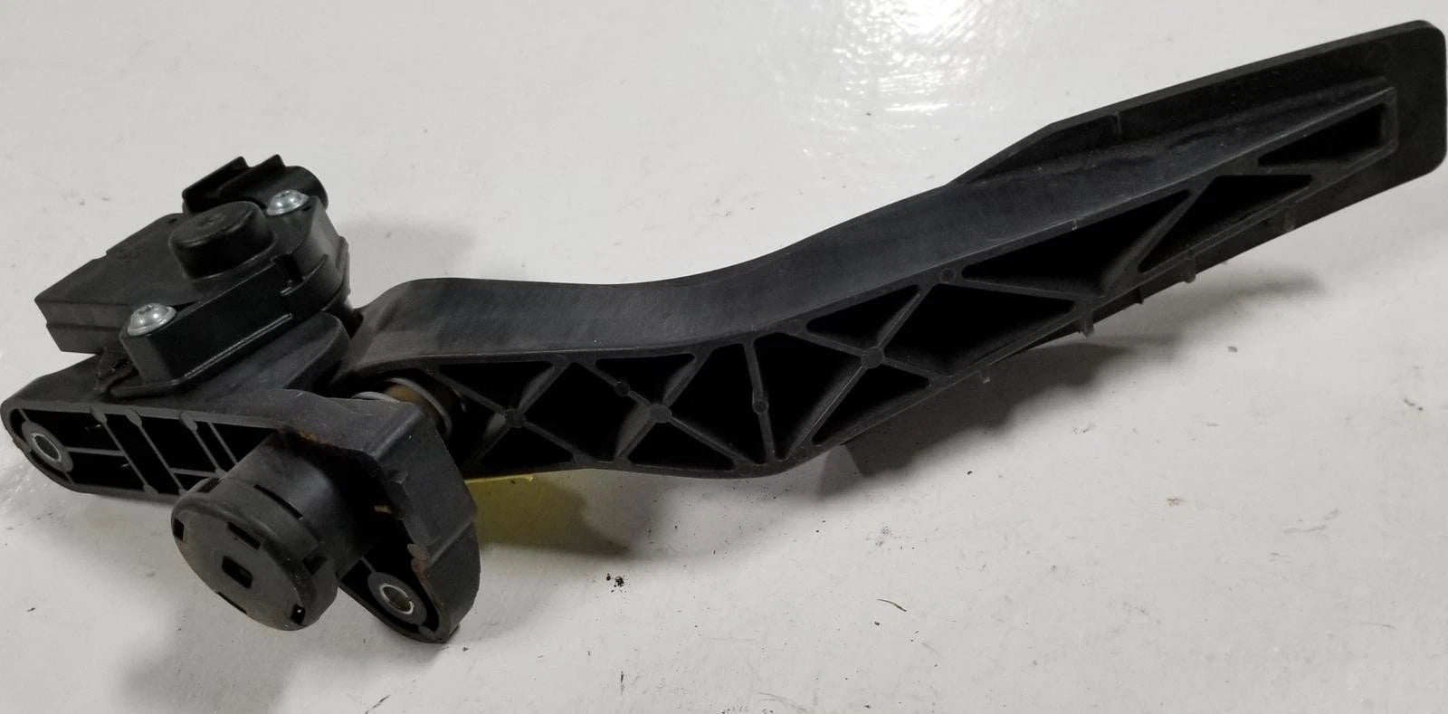 Accelerator Gas Pedal for Saturn Aura (2007–2009)