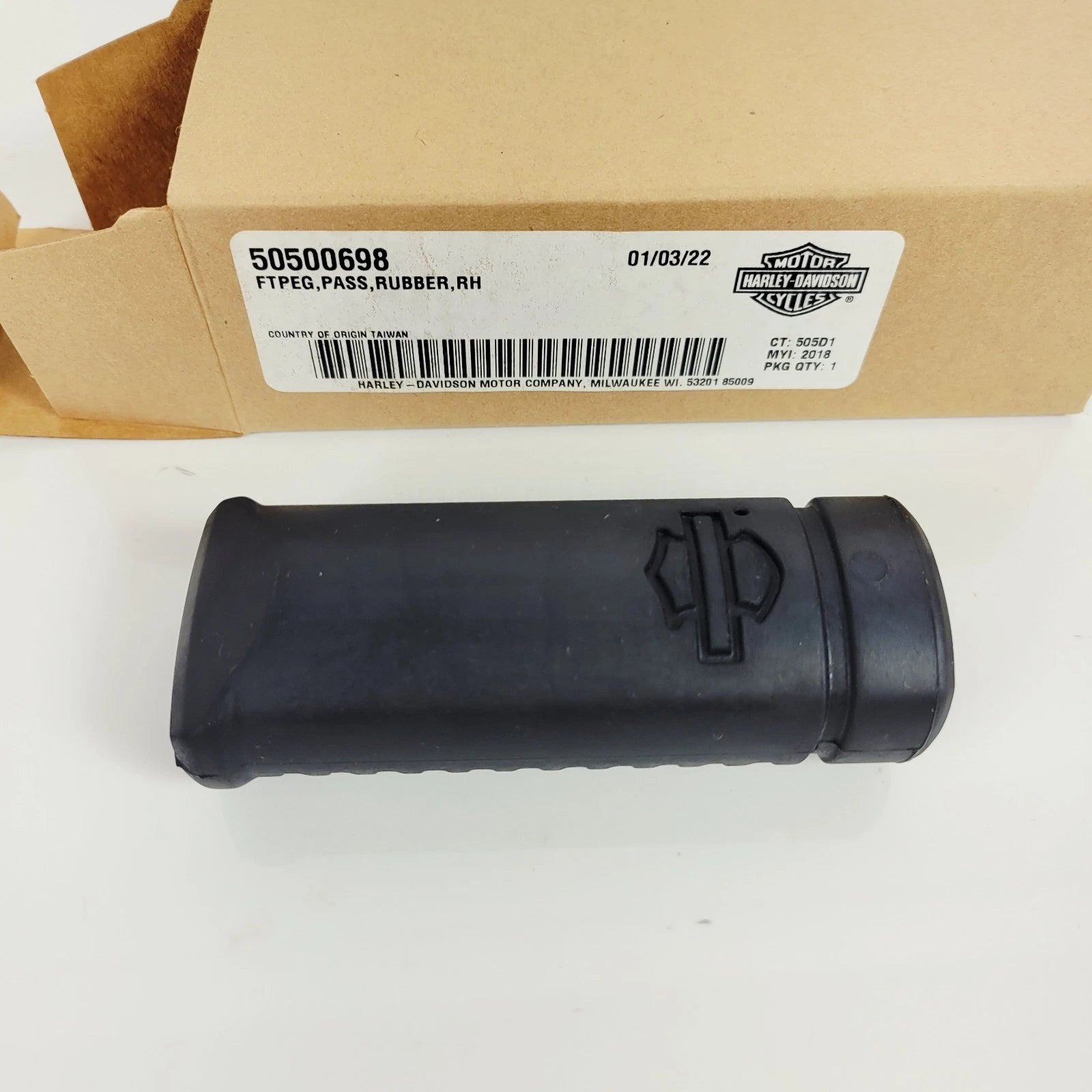 OEM Right Passenger Footpeg Rubber for Harley-Davidson Softail (2018–2025) 50500698