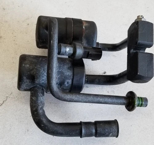 AC Compressor Manifold for Lincoln Continental (1998–2002)