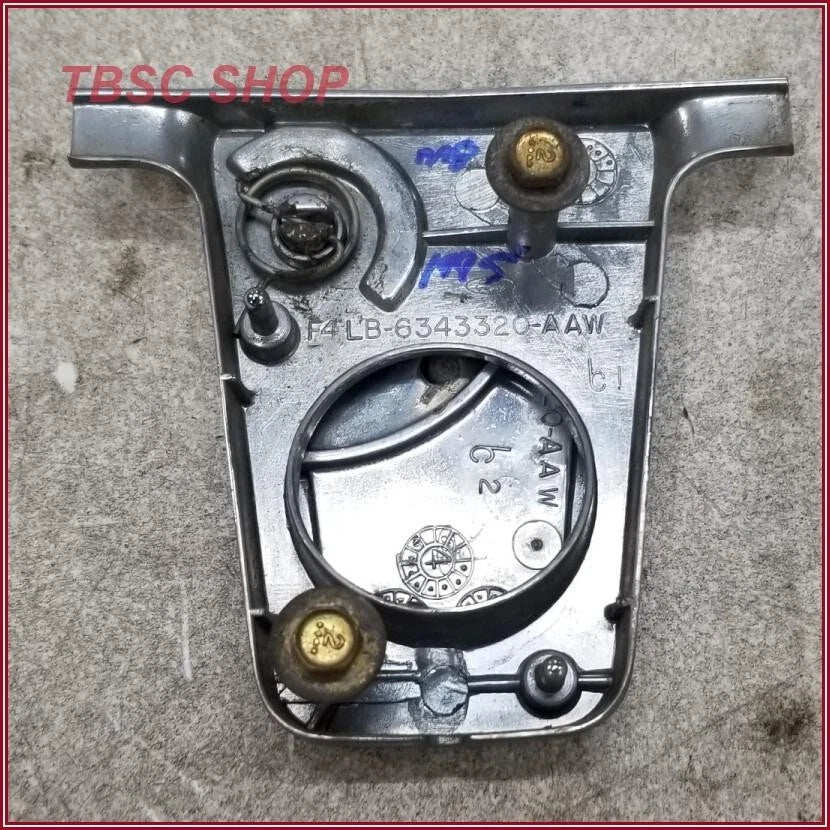 Trunk Lock Cover with Emblem for Lincoln Mark VIII (1993–1996)