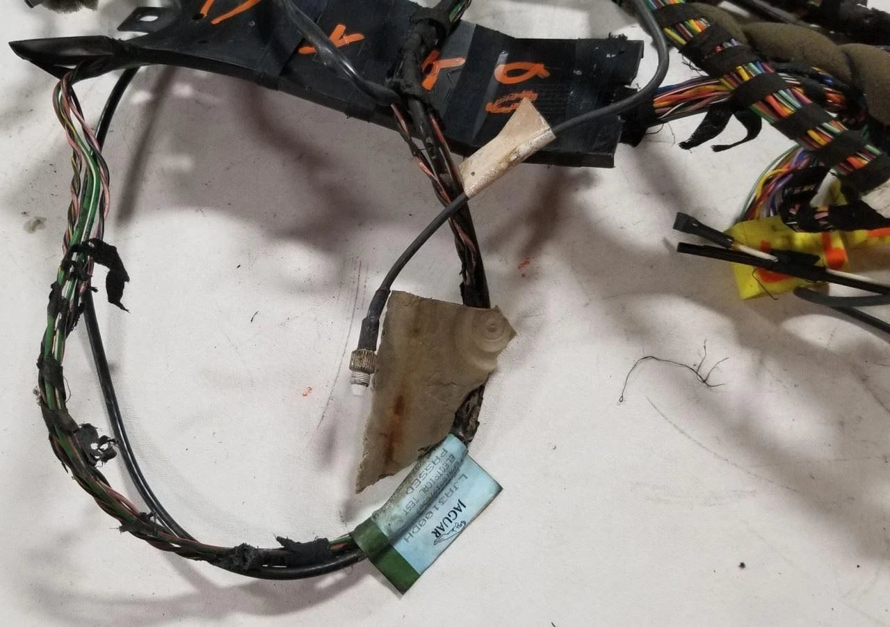 Main Body Wire Harness for Jaguar XKR XK8 (1997–2002) LJA3100DH