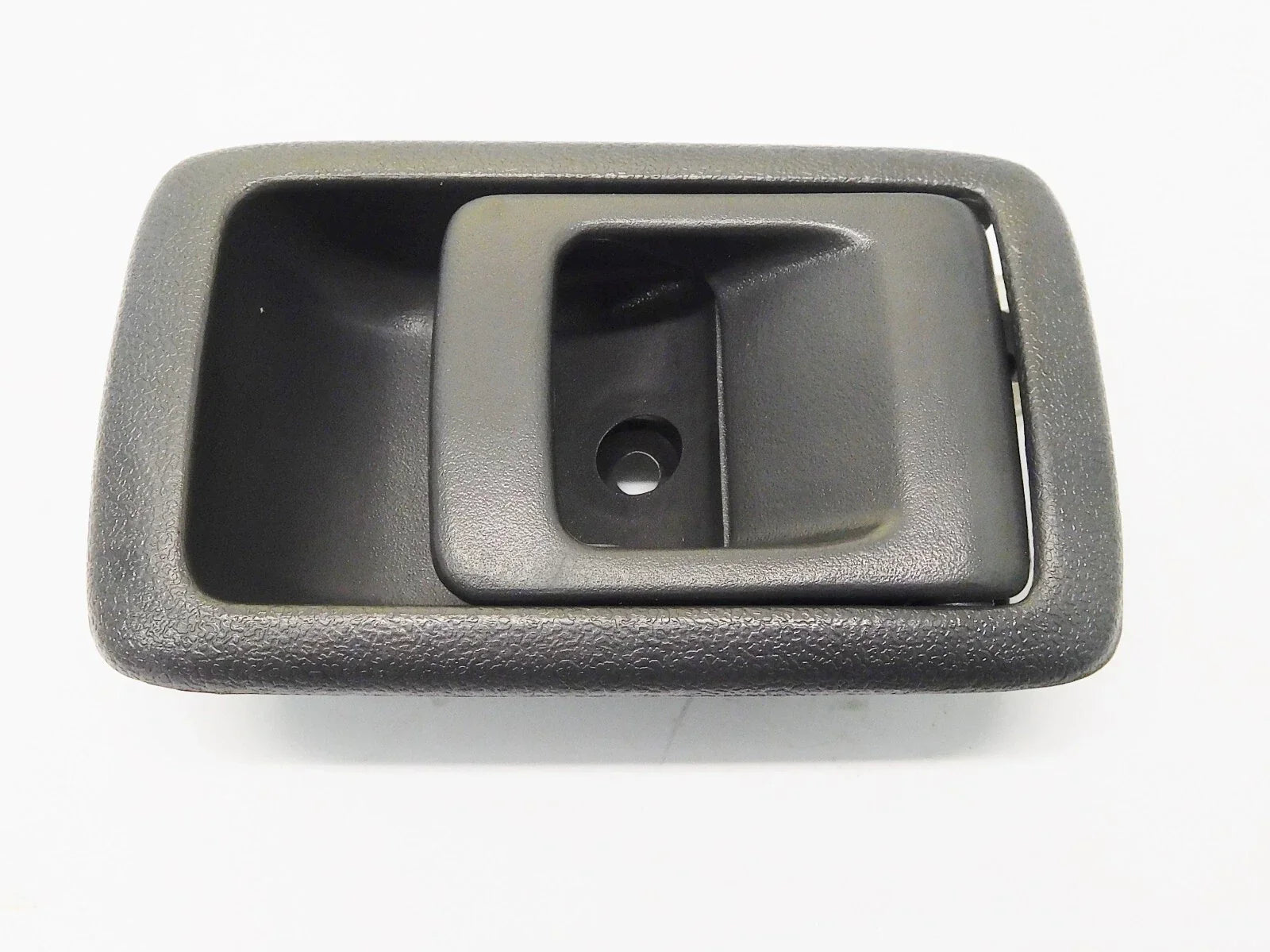 Grey Inner Right Hand Front Door Handle for Hilux LN172 4WD (1997-2005)