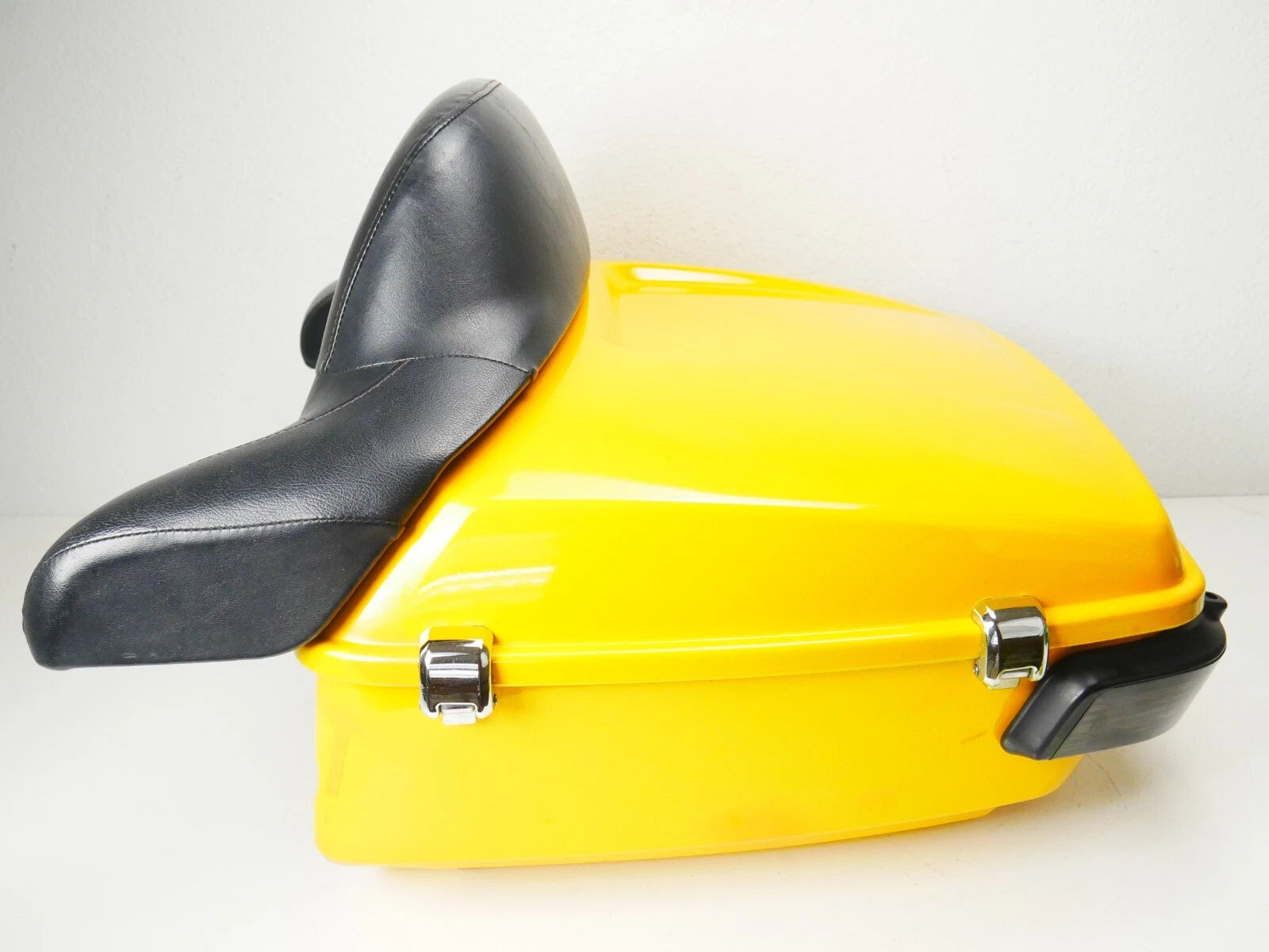 Tour Pack Wrap Around Backrest for Harley Touring (1997–2023)