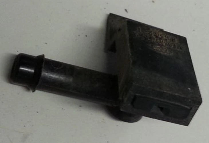 Washer Nozzle for Ford Thunderbird Cougar Lincoln Mark VIII (1989–1998) E95B17666AA