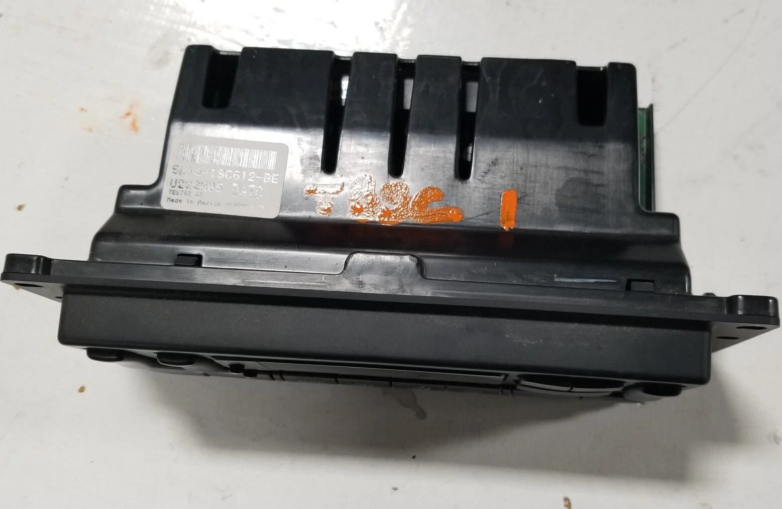 Climate Control Module for Ford Expedition (2005–2006) 5L14