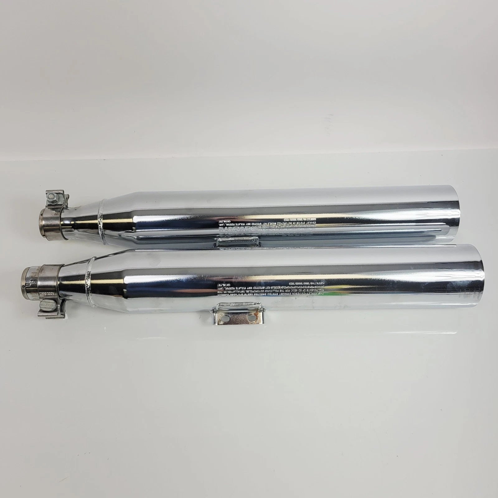 Slip-On Mufflers for Harley-Davidson Softail Street Bob (2018–2025)