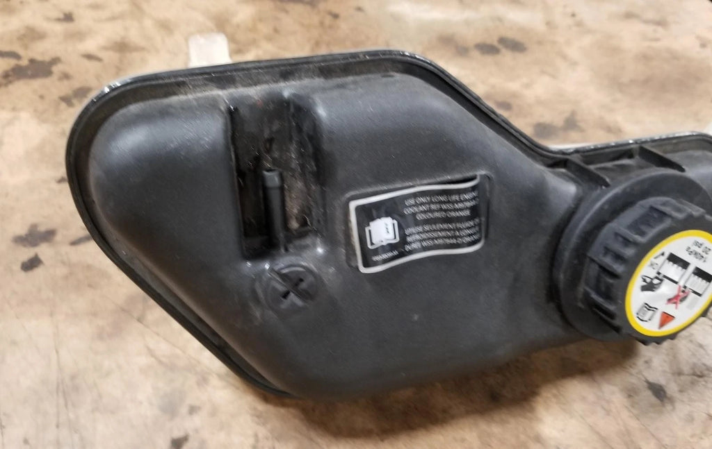 Coolant Reservoir Overflow Expansion Tank for Jaguar S-Type (2003–2008)