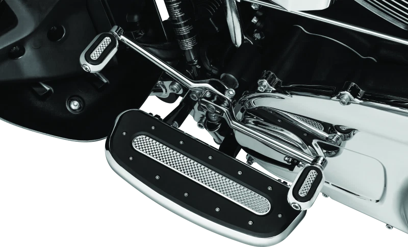 Kuryakyn Heavy Industry Driver Floorboards Chrome for Harley (2008–2009)