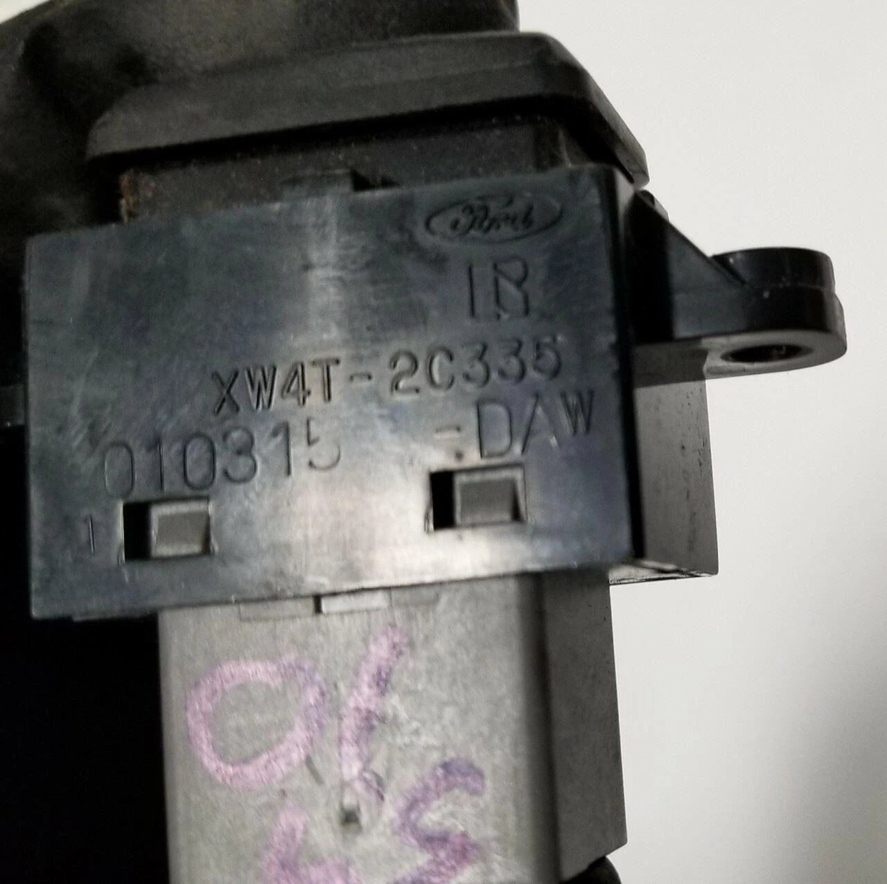 Traction Control Switch for Lincoln LS (2000–2002) XW4T-2C335-DA
