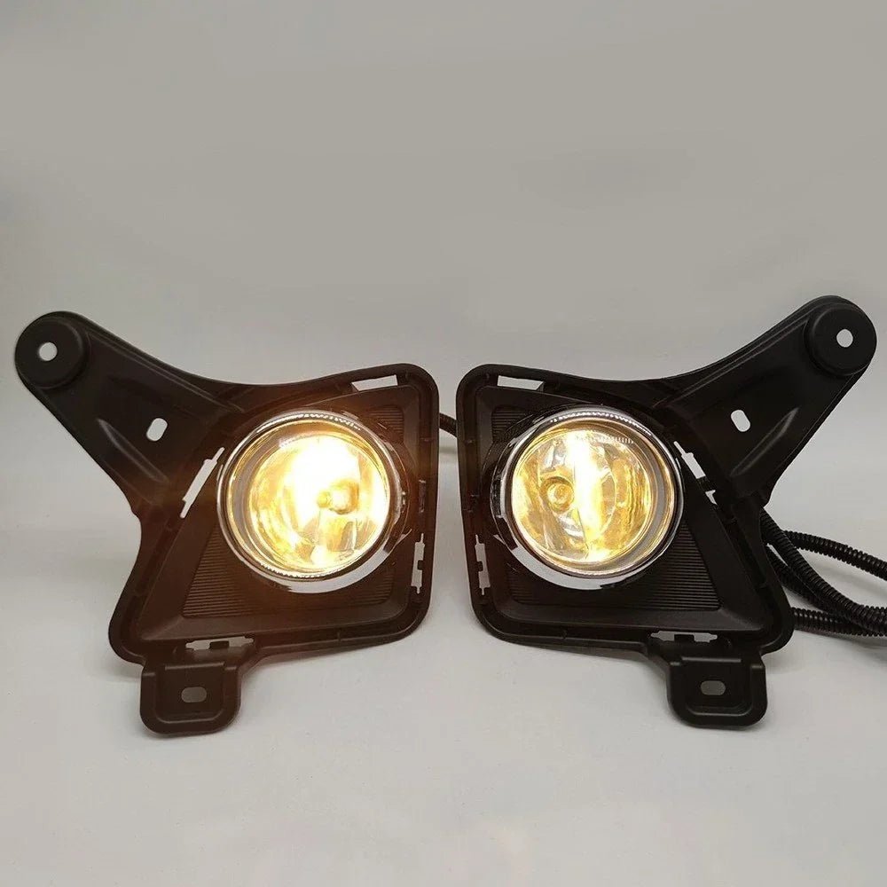 Front Bumper Fog Lights Lamp w/ Cover Bezel for Toyota Hiace (2011–2013)