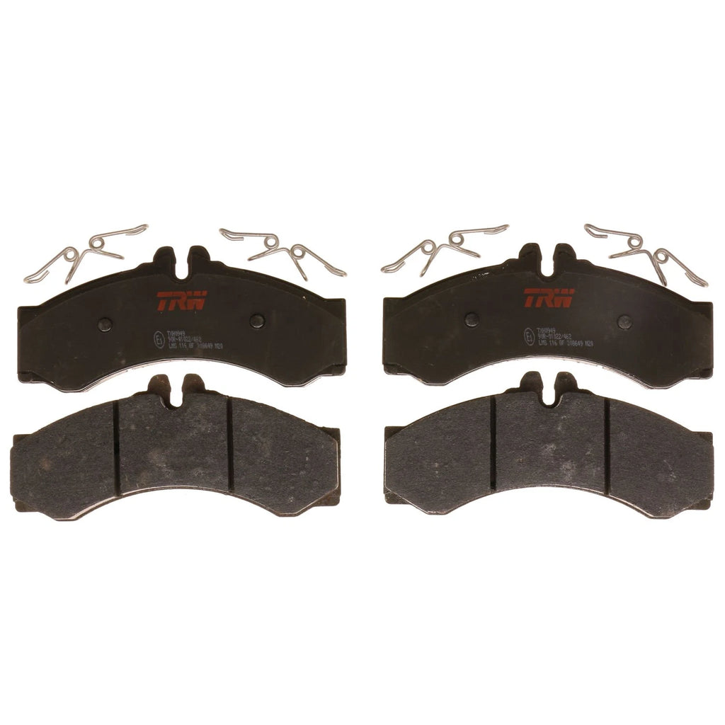 Set of 4 Disc Brake Pads for Dodge Sprinter 2500 (2003–2006)