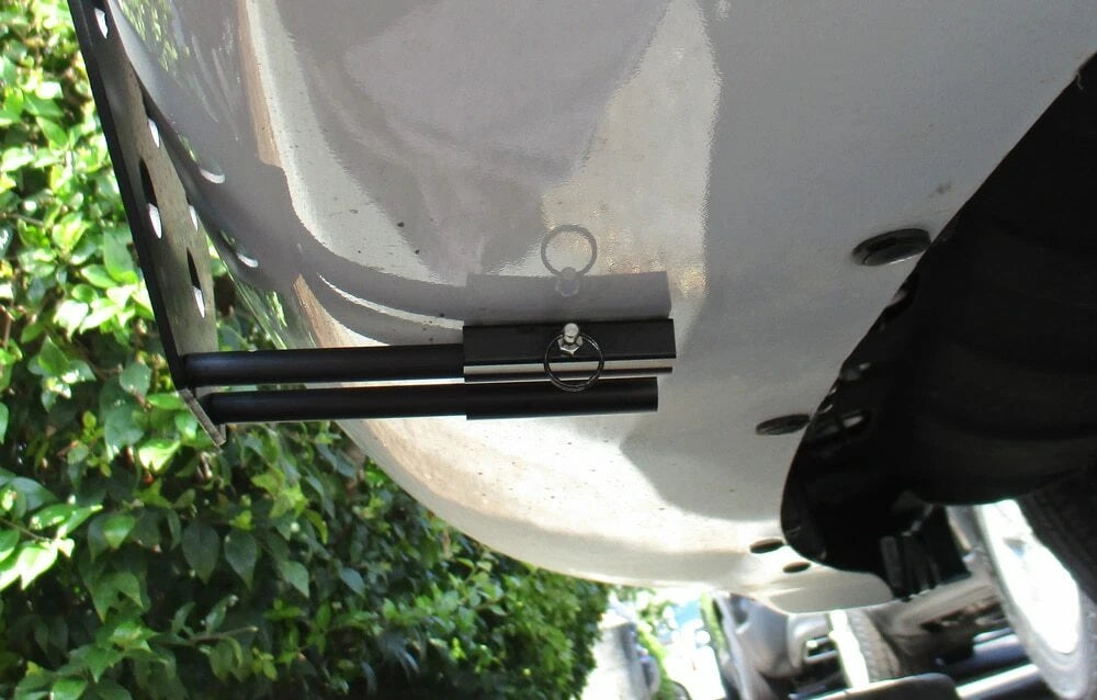License Plate Bracket Replacement for 2017–2021 Jeep Grand Cherokee