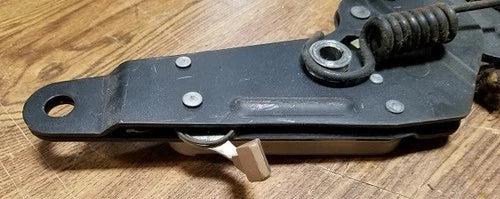 Seat Hinge RH with Mocha Latch for Thunderbird Cougar (1989–1997)
