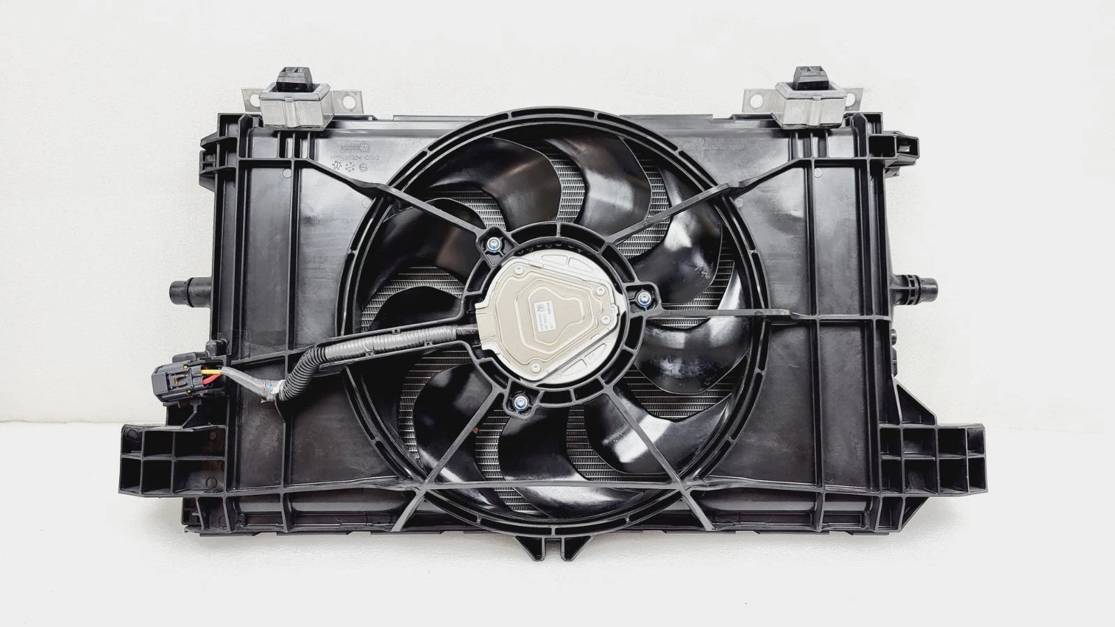 Radiator & Cooling Fan Shroud Assembly for Tesla Model 3 Model Y (2017–2023) 1494175-00-B
