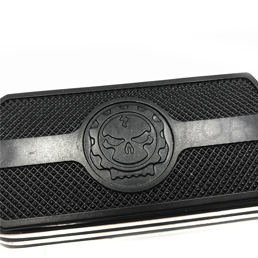 Gear Skull FootPeg for Harley Road King, Street Glide, Road Glide (1984–2017)