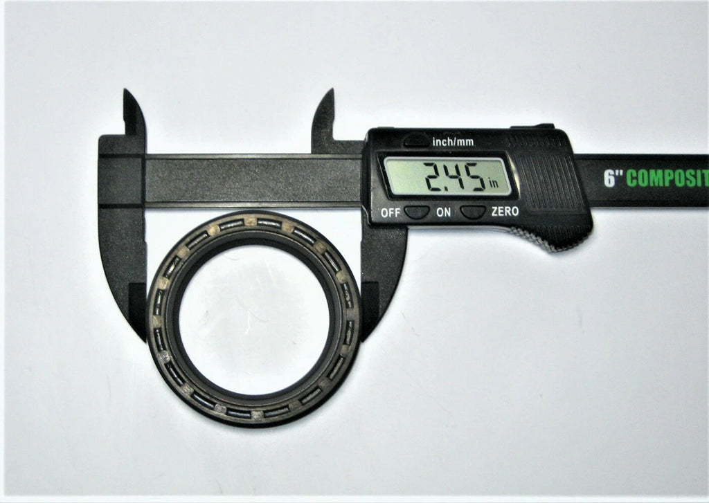Lower Unit Shaft Sealing Ring for Volvo Penta 818111 (OEM)