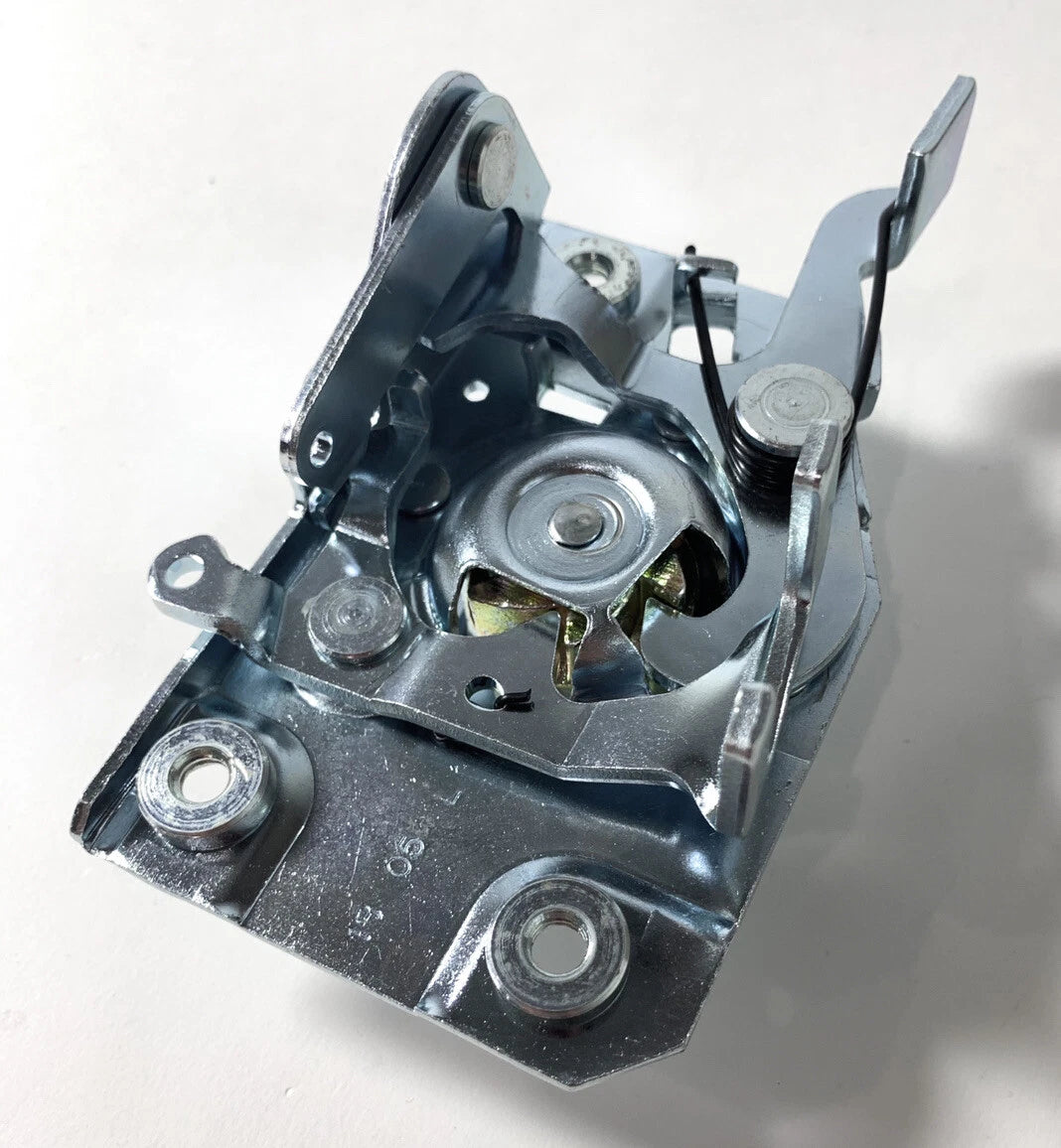 Door Latch Assembly Left Driver Side Replacement for Chevy GMC Truck (1967–1972)