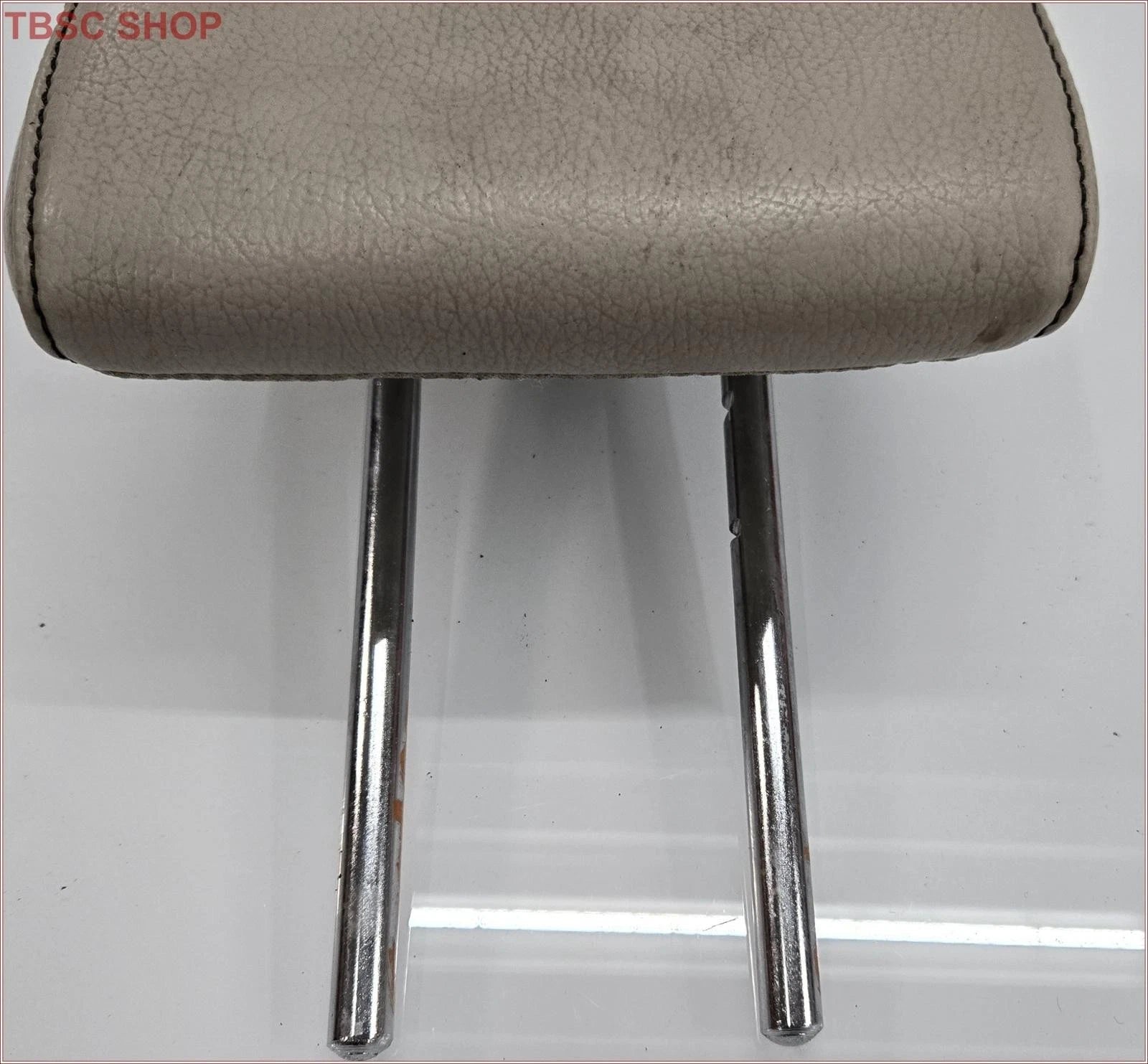 2X Headrest for Ford Flex (2009–2012) Tan Leather OEM
