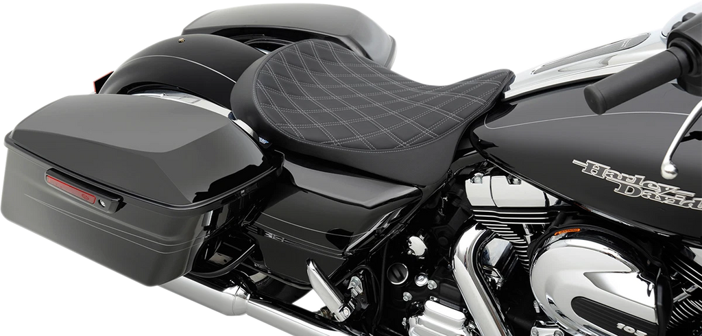 Low Solo Seat for Harley FL (Drag Specialties) - Double Diamond, Silver Stitch