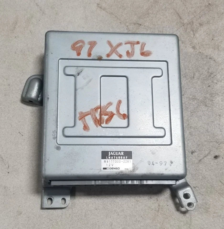 HVAC AC Control Module for Jaguar XJ6 VDP XJ12 X300 (1995–1997)