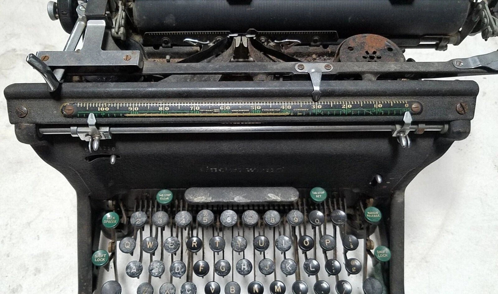 Antique Underwood Standard Typewriter 1923 Art Deco Black Exposed Keys