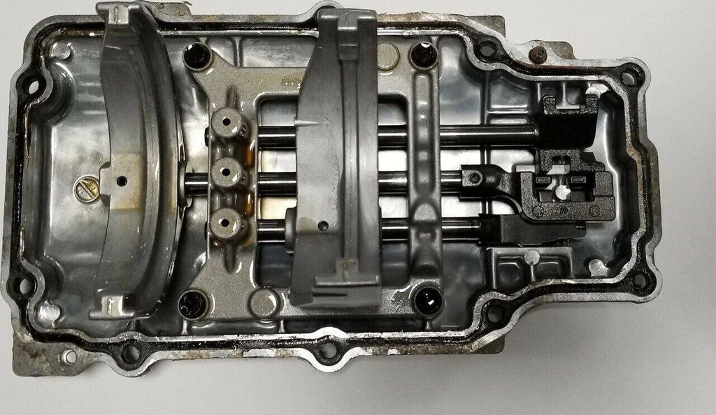 M5R2 RKE transmission cover with shift forks for Thunderbird SC (1989–1995)